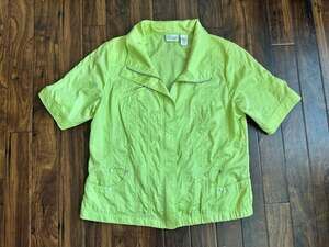 Zenergy by Chico's Women's Short Sleeve Full Zip Jacket Lime Green Size 1 Neon